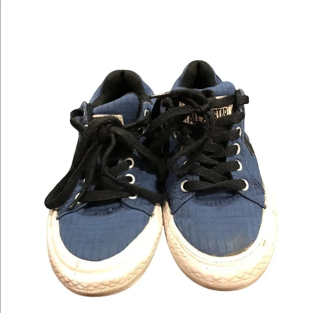 Converse youth size